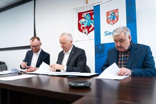 Przy SP 4 i SP 2 w Siedlcach będzie można korzystać z boisk przez cały rok