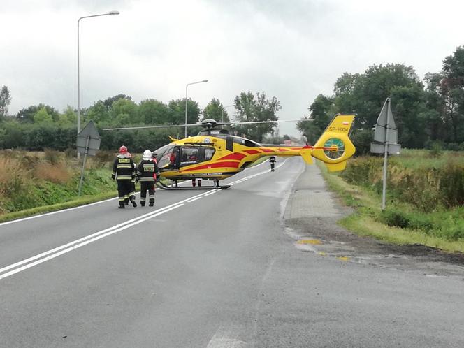 Chełm Śląski: Poważny wypadek na DW934. Rannych zostało pięć osób, w tym jedno dziecko [ZDJĘCIA]