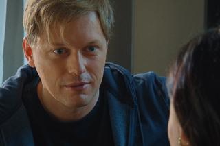 M jak miłość odc. 1715. Radek (Philippe Tłokiński), Iza (Adriana Kalska)