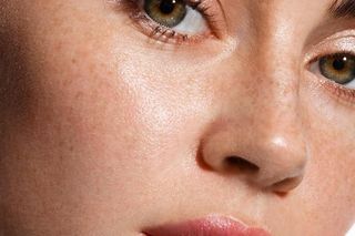 Długotrwały efekt, doskonałe wykończenie – makijaż z Eisenberg Paris