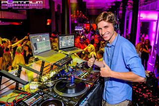 Pożar hali w Gdańsku. Ceniony DJ liczy straty. Możemy mu pomóc!