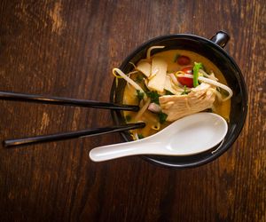 Zupa chińska z kurczakiem [błyskawiczna]