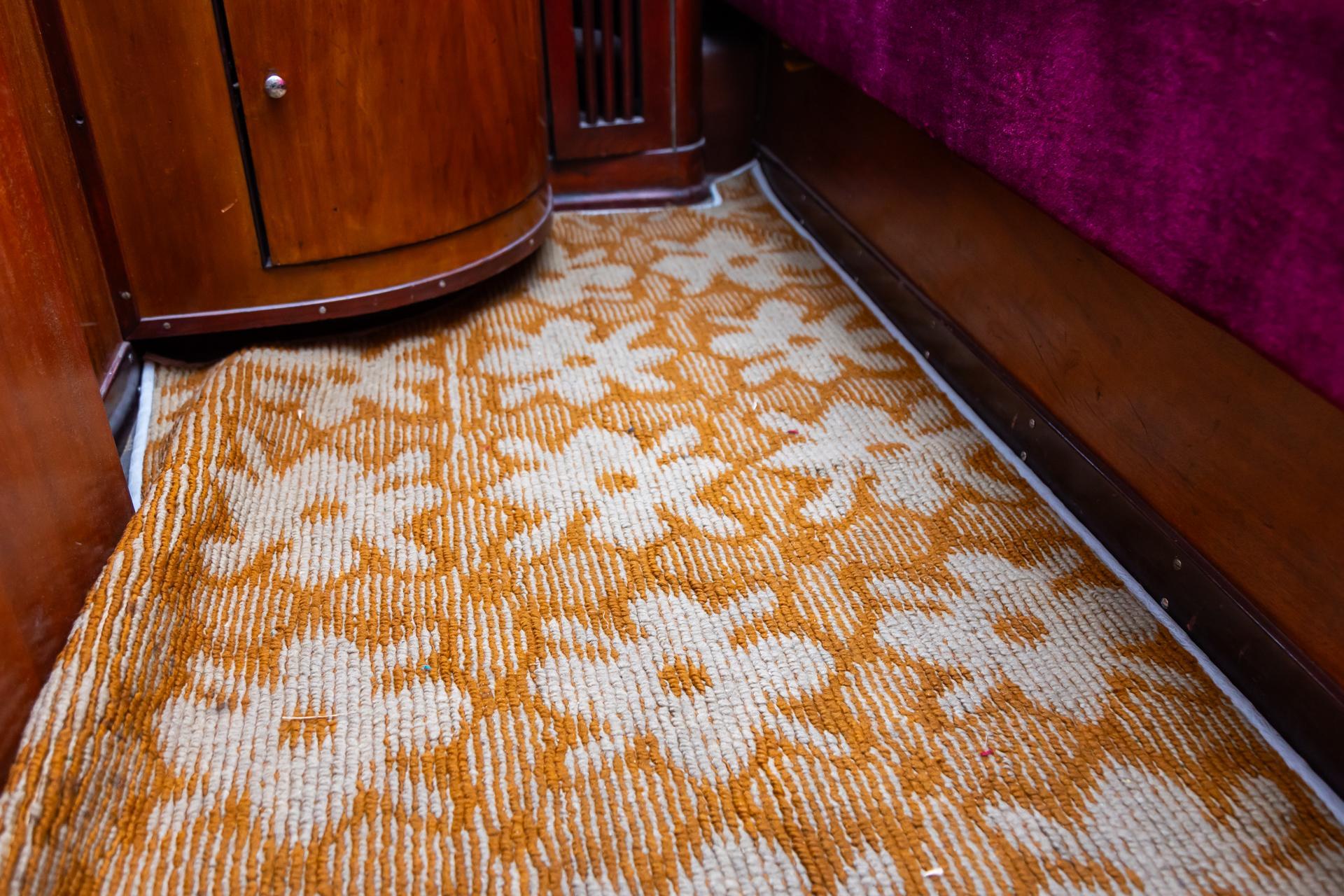 Wagon salonowy - zdjęcia. Zobacz wnętrze wagonu, którym podróżowali najważniejsi politycy z PRL-u