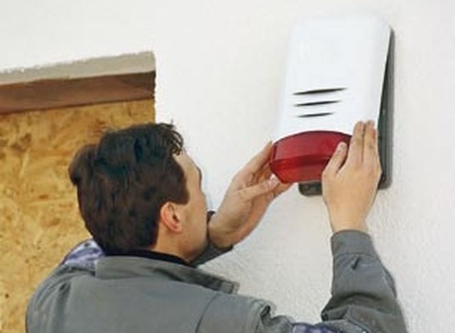 Modernizacja instalacji elektrycznej: dobry moment na montaż alarmu