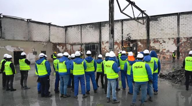 Pożar CH Marywilska 44. Śledczy zakończyli oględziny