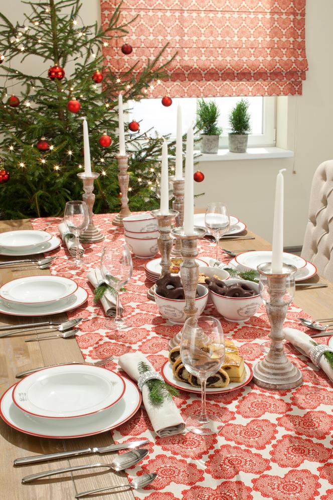 Dekoracja stołu na Boże Narodzenie