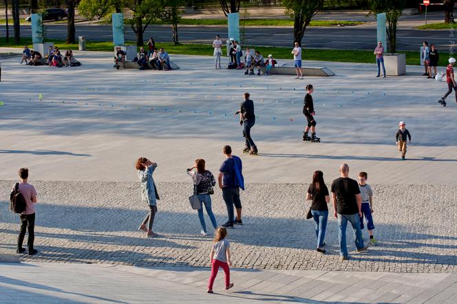 Lublin: NightSkating 2018. Rolkarze przejechali przez miasto! Zobaczcie zdjęcia!