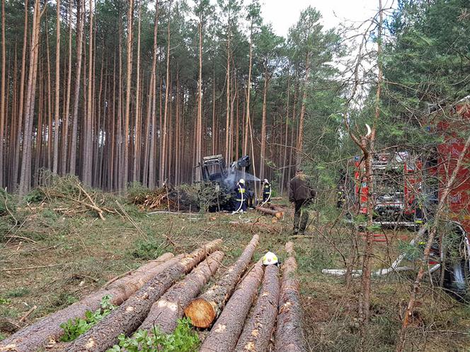 Pożar kombajnu zrębowego