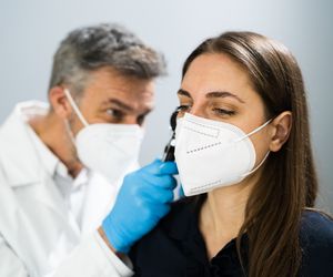 Zawroty głowy, szumy - COVID-19 może wpływać na ucho wewnętrzne 