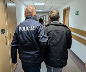 Potrącił pieszego i uciekł. Policja: Jechał pijany i z sądowym zakazem