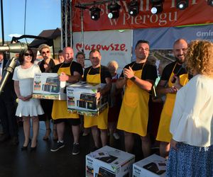 W konkursie na najlepsze pierogi w powiecie Siedleckim w 2025 roku zwyciężył męski zespół KGW „Sami Swoi” z Kotunia! 
