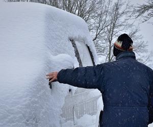 Opady śniegu sparaliżowały powiat bartoszycki [ZDJĘCIA]