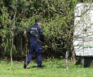 Zabójstwo w Jagatowie. Nie żyje 40-letnia kobieta. Policjanci szukają jej męża Rafała Zyska. Sąsiedzi w szoku: To byli spokojni ludzie