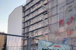 Park imienia Wisławy Szymborskiej przy ulicy Karmelickiej w Krakowie