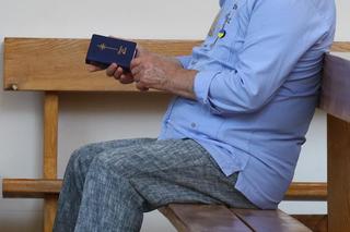 Wałęsa zaczepiony po wyjściu z kościoła