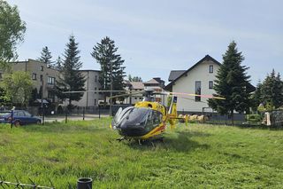 Dramat rodzinny w Piastowie? Córka zaatakowała swoją mamę. Nieoficjalnie: ugodziła ją nożem