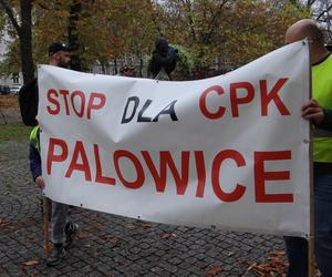 Protest przeciwko CPK w Katowicach