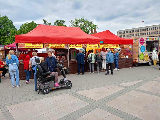 Stoiska wystawców podczas Jarmarku św. Stanisława można odwiedzać w godz. 10.00-18.00 w dn. 10 i 11 maja