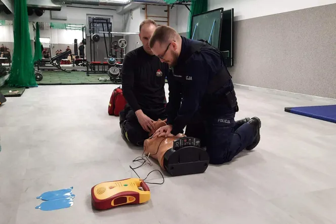 Strażacy z Braniewa zrealizowali kolejne zajęcie z zakresu pierwszej pomocy 