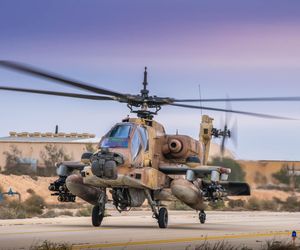 Gaza krwawi, a USA sprzedaje broń. Śmigłowce Apache i pojazdy bojowe dla Izraela