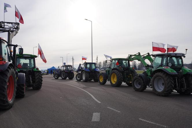 Protest rolników w Podlaskiem. Ciągniki blokują drogi w całym województwie! 