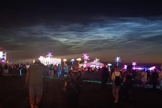 Obłoki srebrzyste nad polem Open'er Festival 2025 
