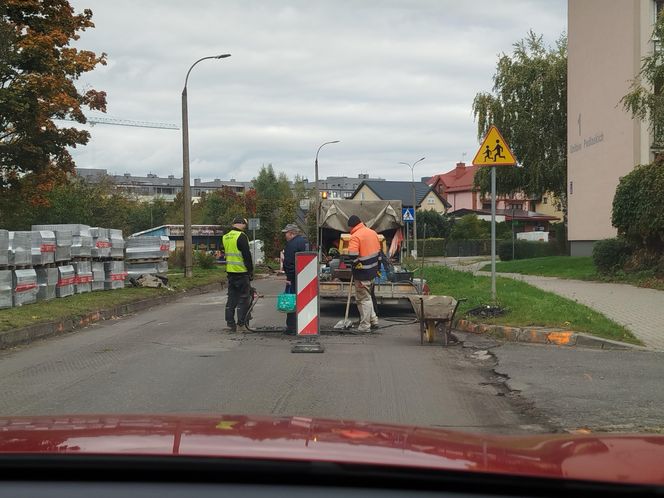 Trwa remont nawierzchni ulic Romanówka i Unitów Podlaskich w Siedlcach