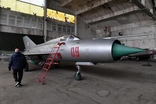 Rogowo: Zabytkowy samolot MIG 21 trafił do muzeum