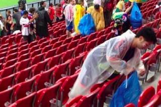WKS - Japonia, kibice sprzątali stadion