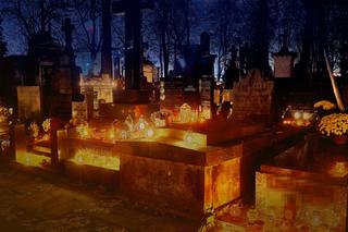Horror na cmentarzu, nie mogli się wydostać. Było ciemno, a dookoła tylko groby zmarłych