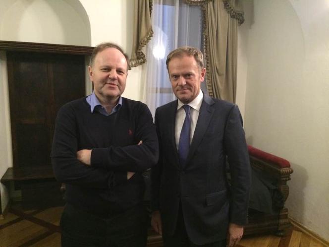 naswza piosenka jest bardzo krótka: wódka i jeszcze raz wódka