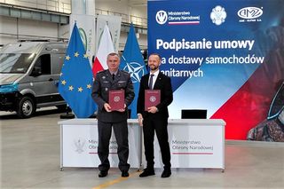 Umowa AMZ Kutno - Ambulansy wielonoszowe 4x4