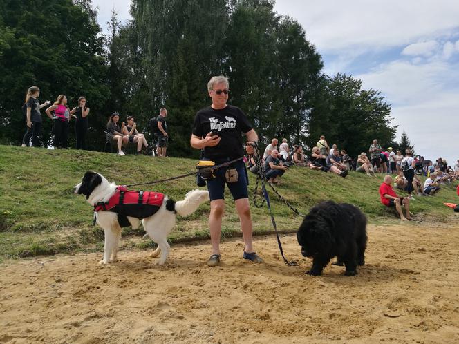 I Festiwal Psów Ratowniczych na plaży miejskiej w Żywcu