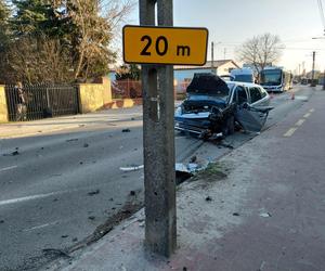 Czołowe zderzenie na ulicy Kościelnej w Starachowicach