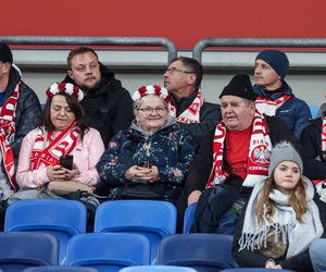 Kibice na meczu Polska -Nowa Zelandia na Stadionie Śląskim