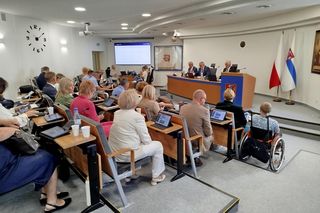 Rodzina Tymka Kalaty wymieniła się prezentami z prezydentem i radnymi