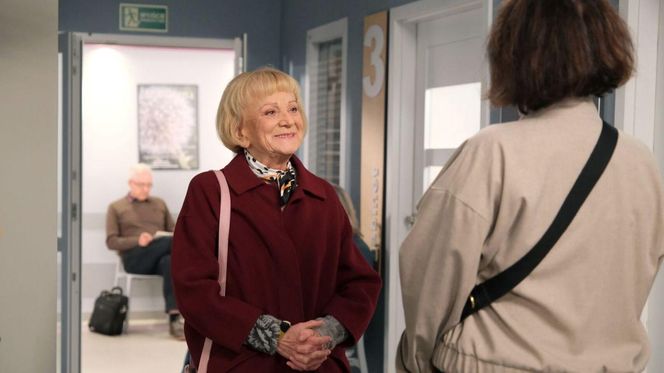 M jak miłość odc. 1816. Marysia (Małgorzata Pieńkowska), Kisielowa (Małgorzata Rożniatowska)