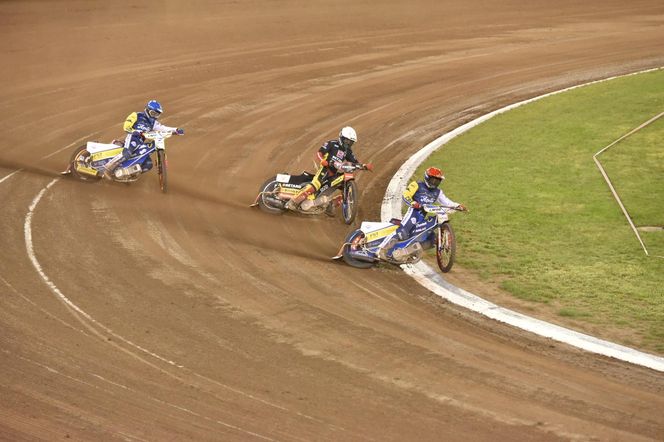 PRES Grupa Deweloperska Toruń - Betard Sparta Wrocław, zdjęcia kibiców i zawodników z Motoareny