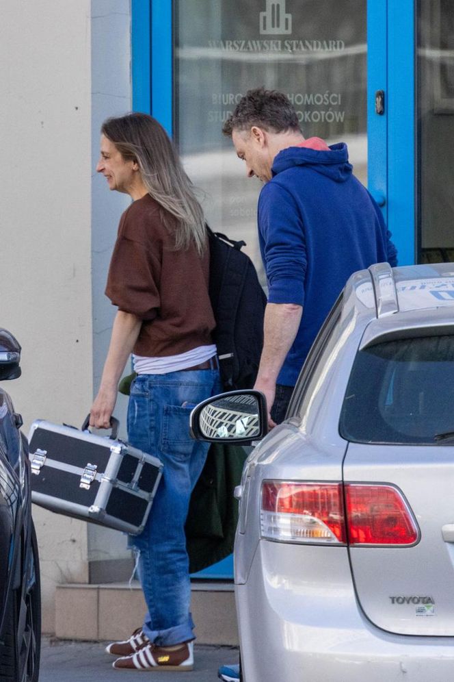 Damięcki i Schejbal wiją wspólne gniazdko? Noszą ciężkie kartony
