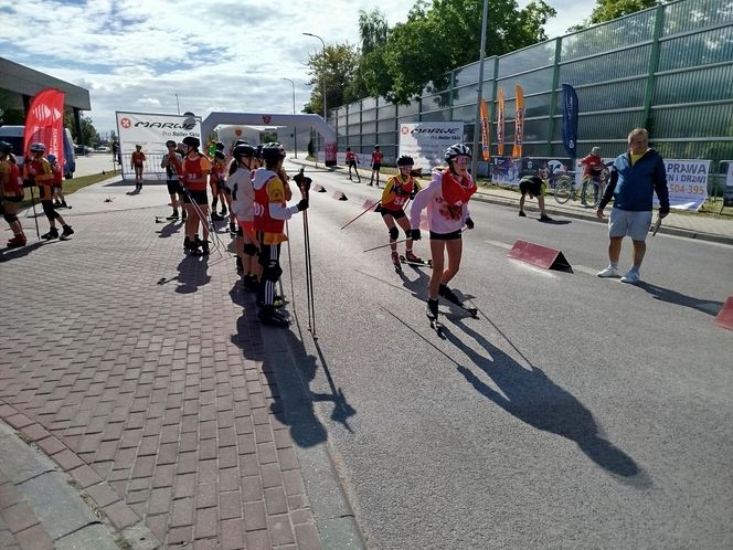 Zawody o Puchar Polski na nartorolkach Marwe Cup 2025 zostały zainaugurowane w Siedlcach