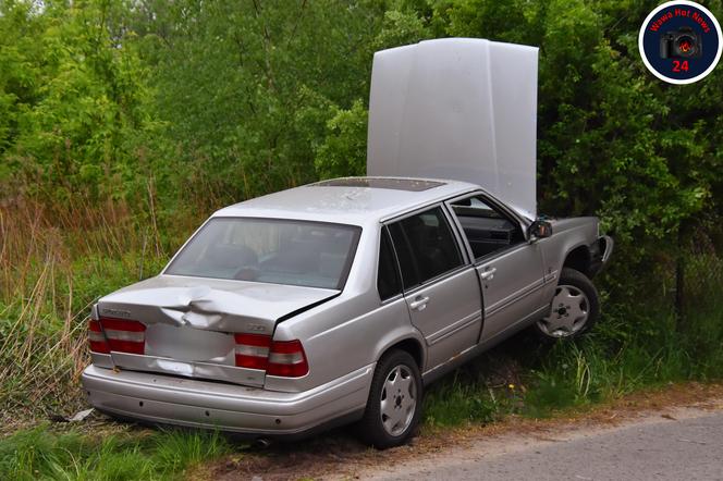 Zamaskowani sprawcy zaatakowali trzech kierowców. Doszło do gigantycznego karambolu w Wolicy