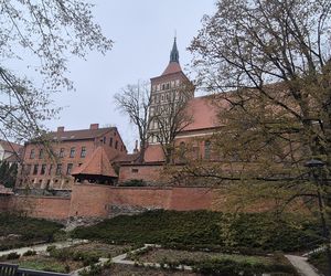 To najpiękniejszy zabytek w woj. warmińsko-mazurskim według AI. „Zachwyca strzelistą sylwetką”
