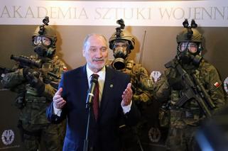  Tak się zmieniał Antoni Macierewicz 