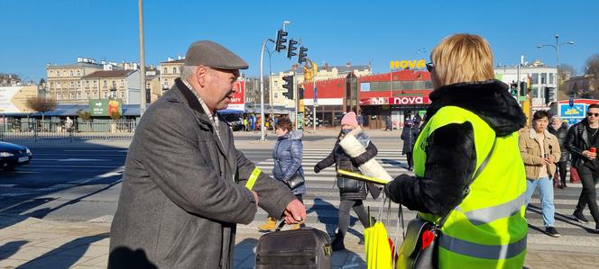 W walentynki policja przypomina, że kochać musimy się też na drodze