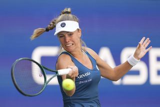 Magdalena Fręch odpadła z turnieju WTA w Wuhan! Przegrała z Niemką, choć prowadziła wysoko w obu setach!