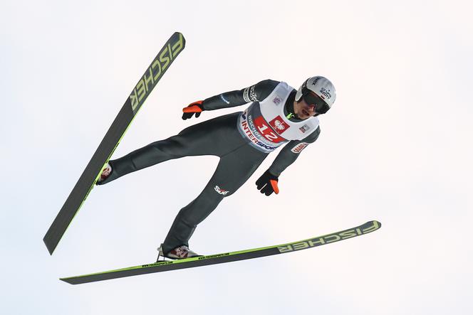 Piotr Żyła skacze wyżej niż Kamil Stoch