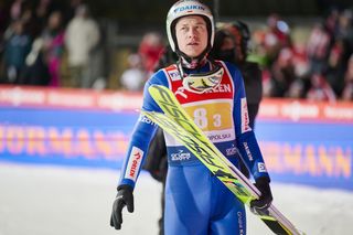 Skoki Ruka WYNIKI: Zniszczoł walczył o podium, ale zabrakło szczęścia. Paschke znów odstawił rywali. Szalony konkurs