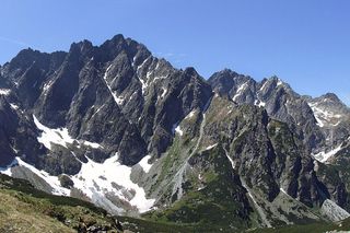 Te szczyty w Tatrach zobaczysz z Bieszczad. Zaobserwujesz także ten najwyższy