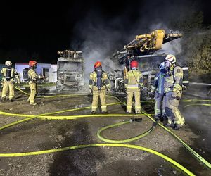 Nocny dramat pod Warszawą. Spłonęły dwie ciężarówki
