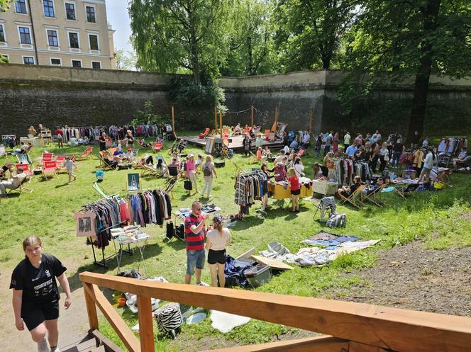 Rzeszowski bazar w Fosie przyciągnął tłumy